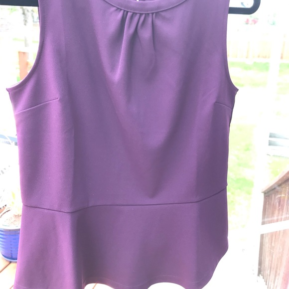 Banana Republic peplum sleeveless top size M - Picture 2 of 4